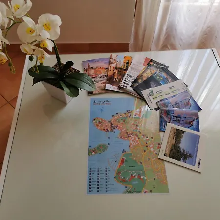 Santa Eufemia 10min Walk To City & Free Garage Parking