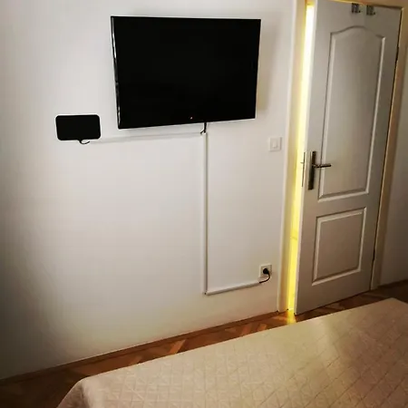 Santa Eufemia 10min Walk To City & Free Garage Parking * Rovinj
