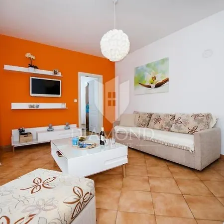 Santa Eufemia 10min Walk To City & Free Garage Parking Rovinj