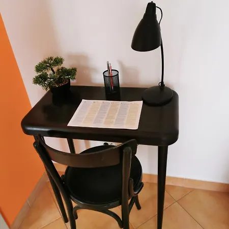Santa Eufemia 10min Walk To City & Free Garage Parking *