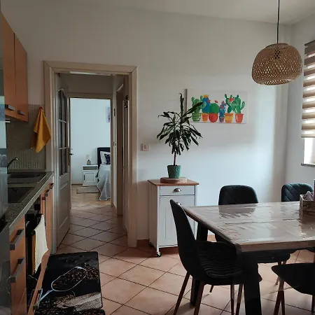 Santa Eufemia 10min Walk To City & Free Garage Parking *